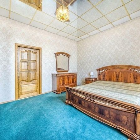 Apartments In The Center Of Minsk On Nezavisimosti 12 Екстер'єр фото